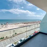 Azzurro Beachfront 2 - Sea View *