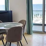 Apartment Azzurro Beachfront 2 - Sea View Năvodari