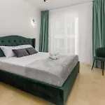 Apartment Azzurro Beachfront 2 - Sea View Năvodari