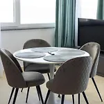 Apartment Azzurro Beachfront 2 - Sea View Năvodari