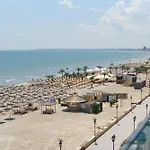 Azzurro Beachfront 2 - Sea View *
