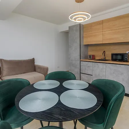 Azzurro Beachfront 2 - Sea View Apartament Năvodari