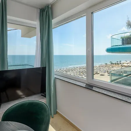 Azzurro Beachfront 2 - Sea View Apartament *