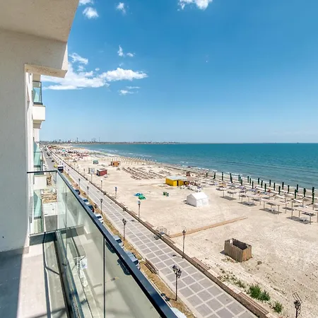 Azzurro Beachfront 2 - Sea View