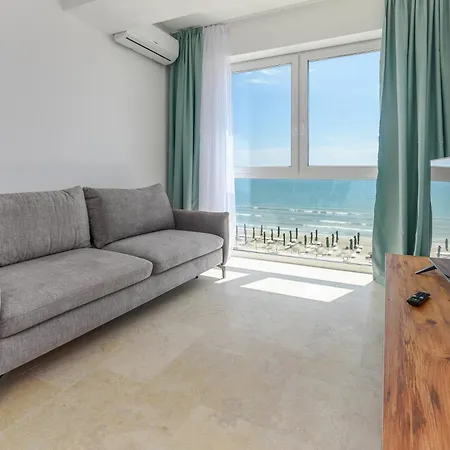Azzurro Beachfront 2 - Sea View Apartament *
