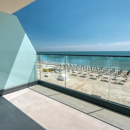 Azzurro Beachfront 2 - Sea View Navodari