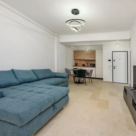 Azzurro Beachfront 2 - Sea View Năvodari