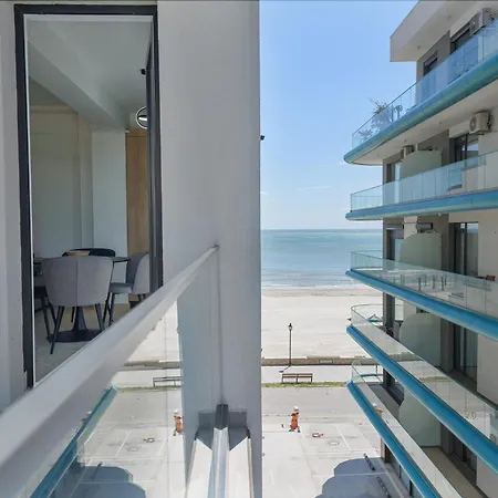 Azzurro Beachfront 2 - Sea View *